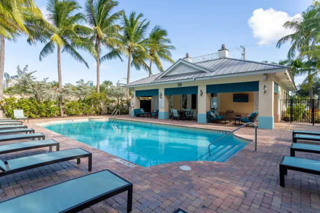 $4,500 | 350 Northeast 3rd Street, Unit 3D, Delray Beach, FL 33444