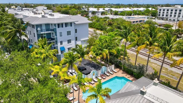 $4,500 | 350 Northeast 3rd Street, Unit 3D, Delray Beach, FL 33444