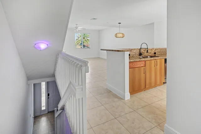 $4,500 | 350 Northeast 3rd Street, Unit 3D, Delray Beach, FL 33444