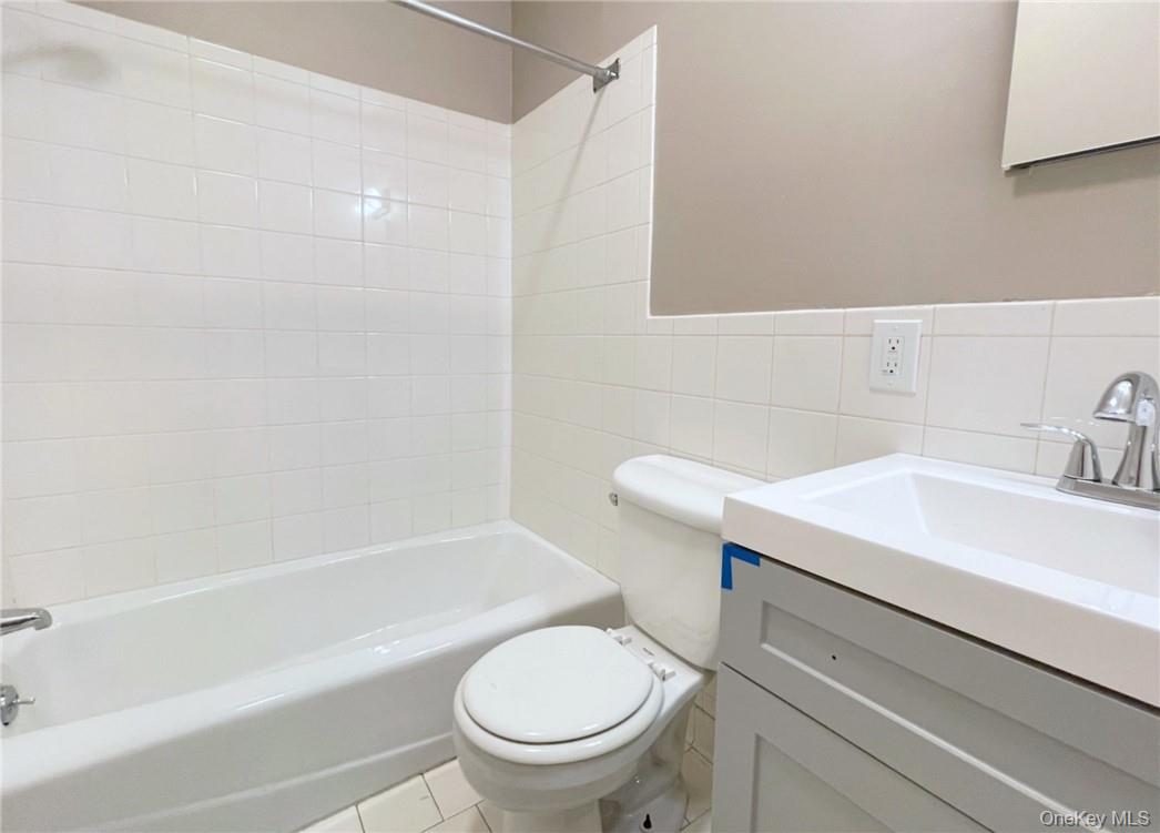 829 West Boston Post Road, Unit 3 Mamaroneck, NY 10543 - Photo 12 of 16