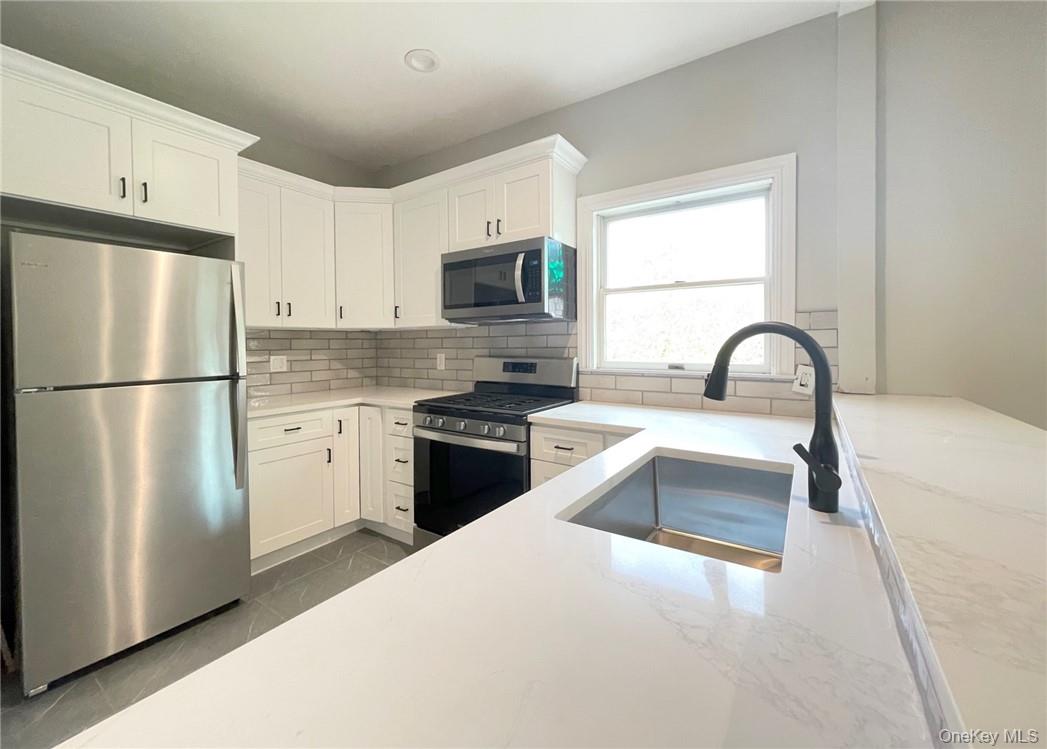 829 West Boston Post Road, Unit 3 Mamaroneck, NY 10543 - Photo 6 of 16