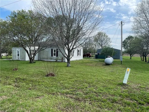 $127,500 | 1910 Southwest 650th Road, Holden, MO 64040