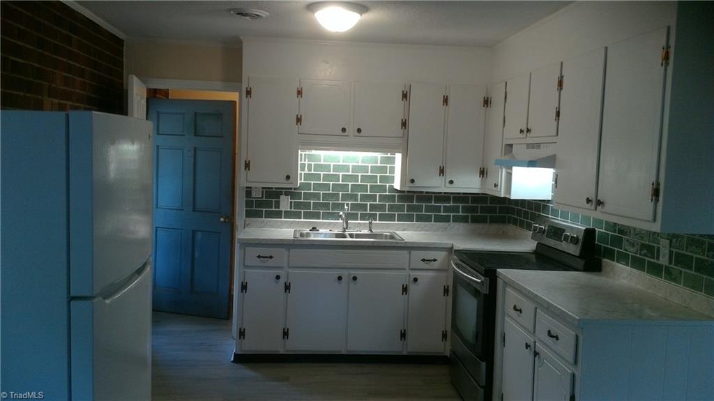 316 Windley Street High Point, NC 27260 - Photo 10 of 12 Kitchen