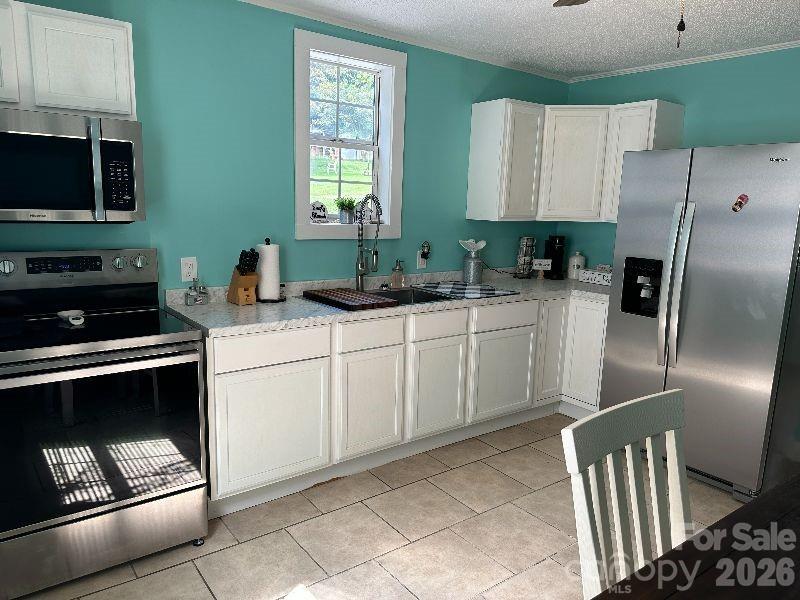 48 Circle Lane Marion, NC 28752 - Photo 2 of 8