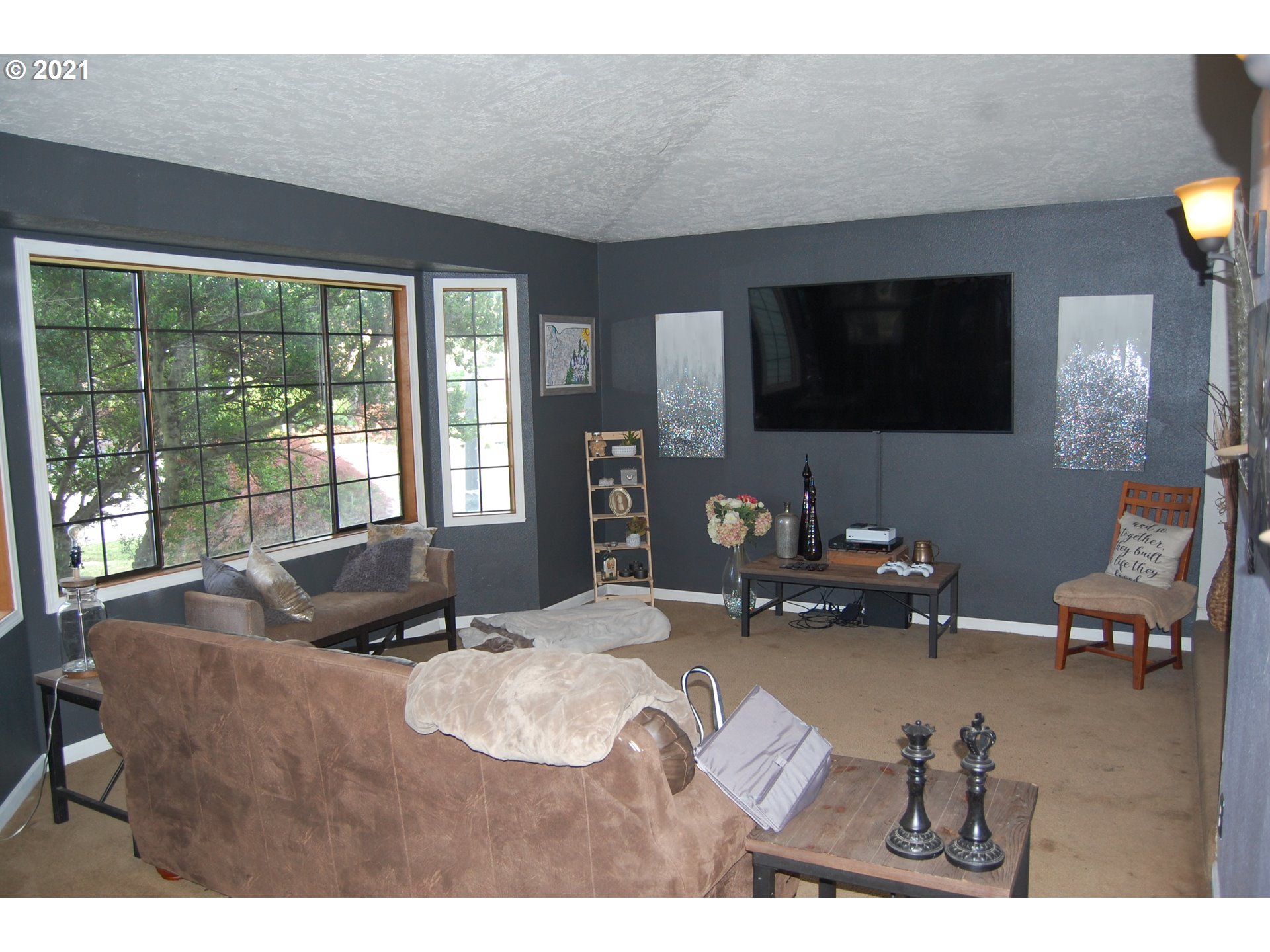 4020 Southwest 8th Street Gresham, OR 97030 - Photo 2 of 21 Gallery Image 2