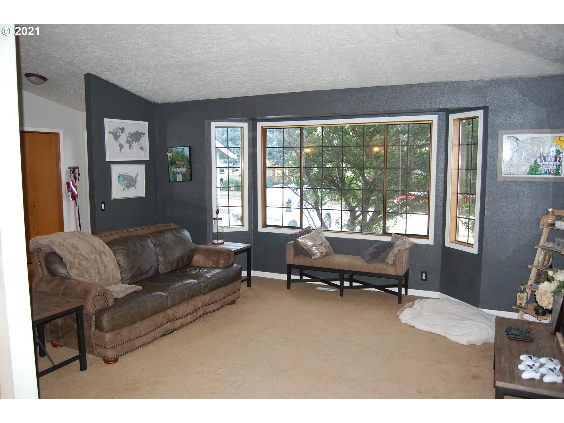 4020 Southwest 8th Street Gresham, OR 97030 - Photo 3 of 21 Gallery Image 3