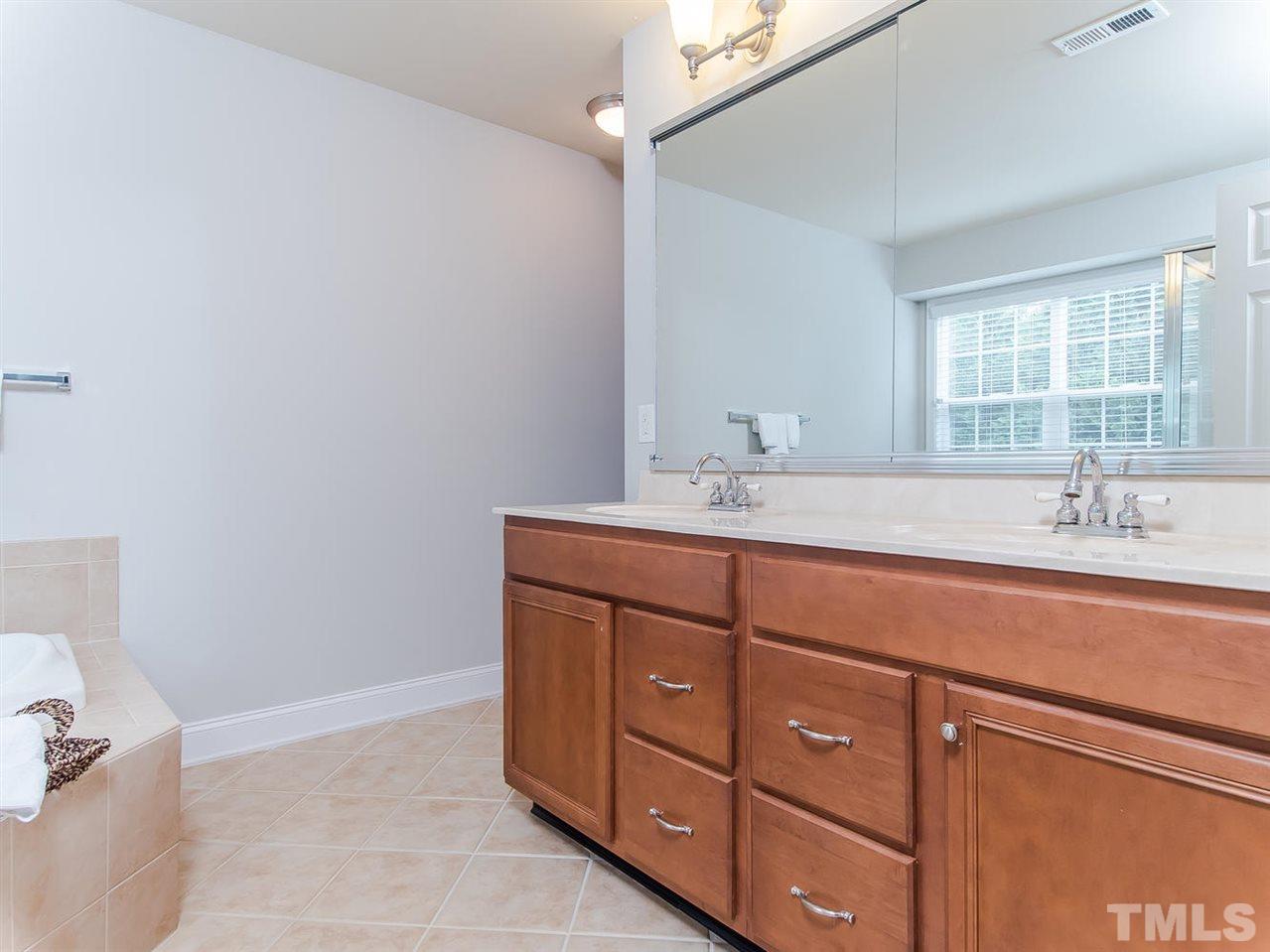 9517 Dellbrook Court Raleigh, NC 27617 - Photo 17 of 24 Gallery Image 17