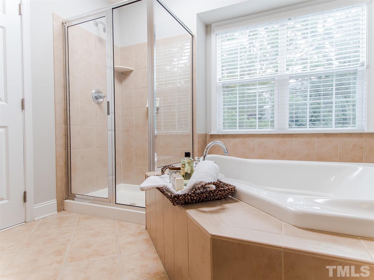 9517 Dellbrook Court Raleigh, NC 27617 - Photo 18 of 24 Gallery Image 18
