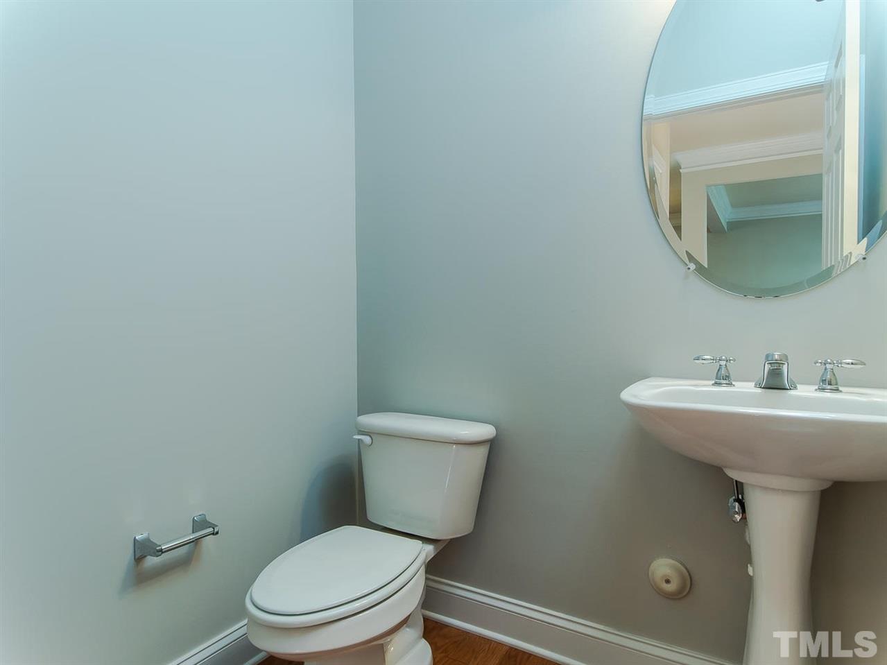 9517 Dellbrook Court Raleigh, NC 27617 - Photo 7 of 24 Gallery Image 7