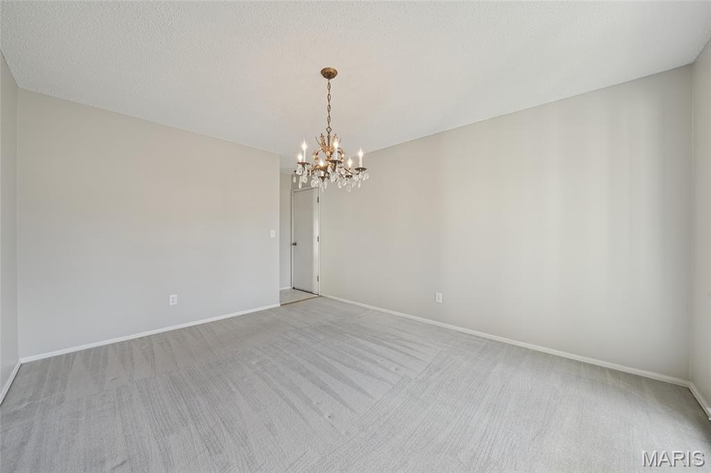 2184 Courtleigh Lane Chesterfield, MO 63017 - Photo 7 of 35