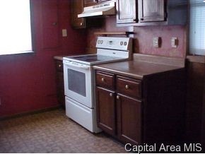 34 Lilac Lane Springfield, IL 62702 - Photo 4 of 8 Gallery Image 4
