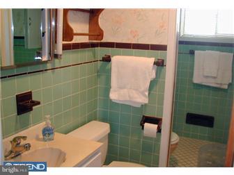 2240 Pennington Road Ewing, NJ 08638 - Photo 10 of 12 Bathroom