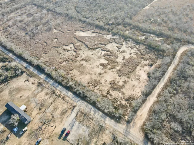 $8,000 | 4017 Avenue M, Christine, TX 78012