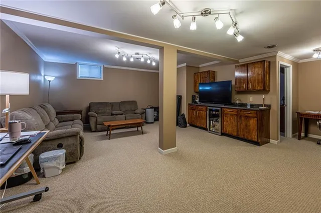 $384,900 | 1804 South Nicklaus Drive, Clinton, MO 64735