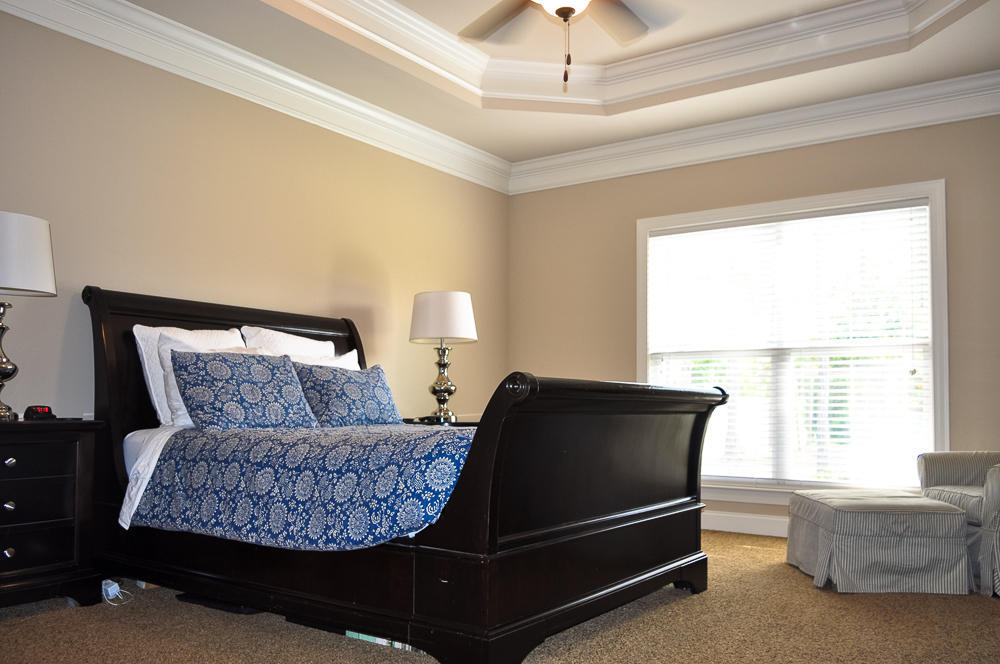 456 Windchime Way Freeport, FL 32439 - Photo 9 of 29 a living room with furniture rug and a window