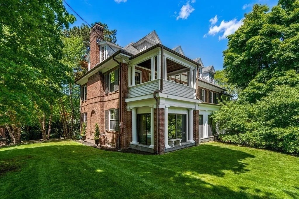 36 Hillcrest Road Belmont, MA 02478 - Photo 26 of 26 Gallery Image 26