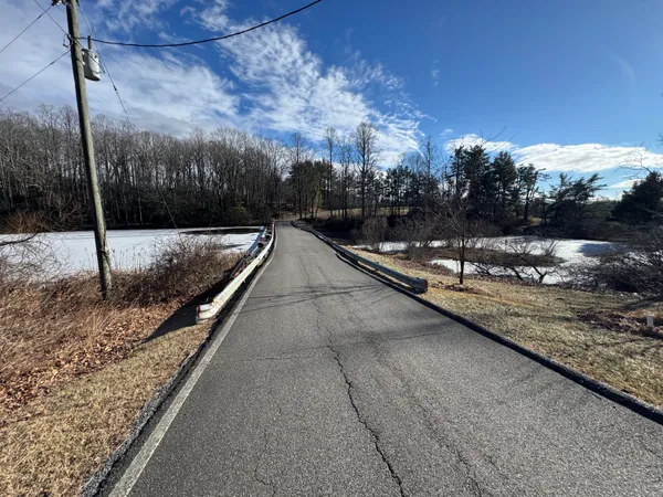 $479,900 | 107 Mountain View Drive, Fancy Gap, VA 24328