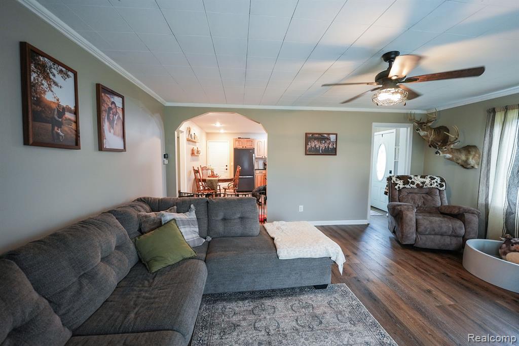 9801 Newburg Road Durand, MI 48429 - Photo 8 of 31 Gallery Image 8