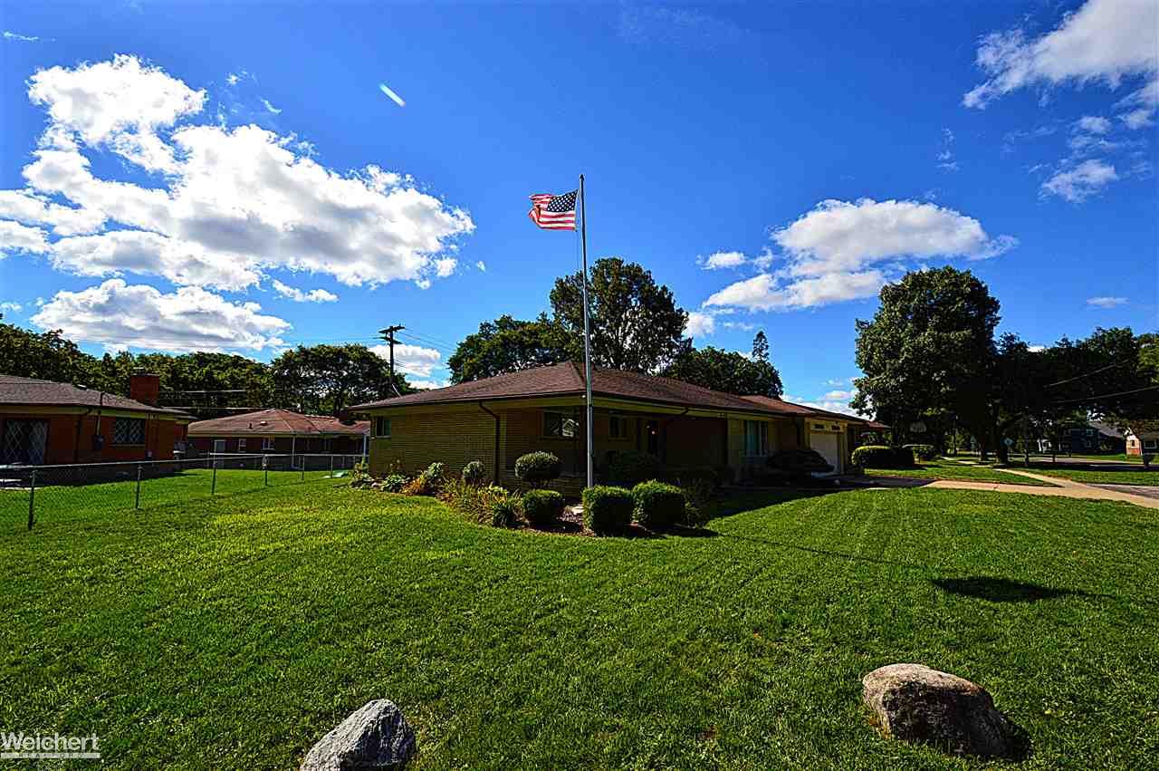 11050 Chicago Road Warren, MI 48093 - Photo 2 of 37 31302934-1.JPG