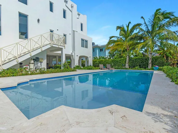 $7,200 | 317 East Seaview Circle, Marathon, FL 33050