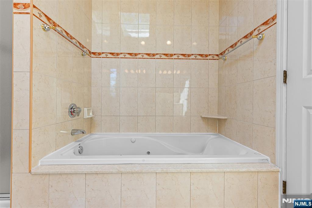 499 Morse Avenue Ridgefield, NJ 07657 - Photo 31 of 45