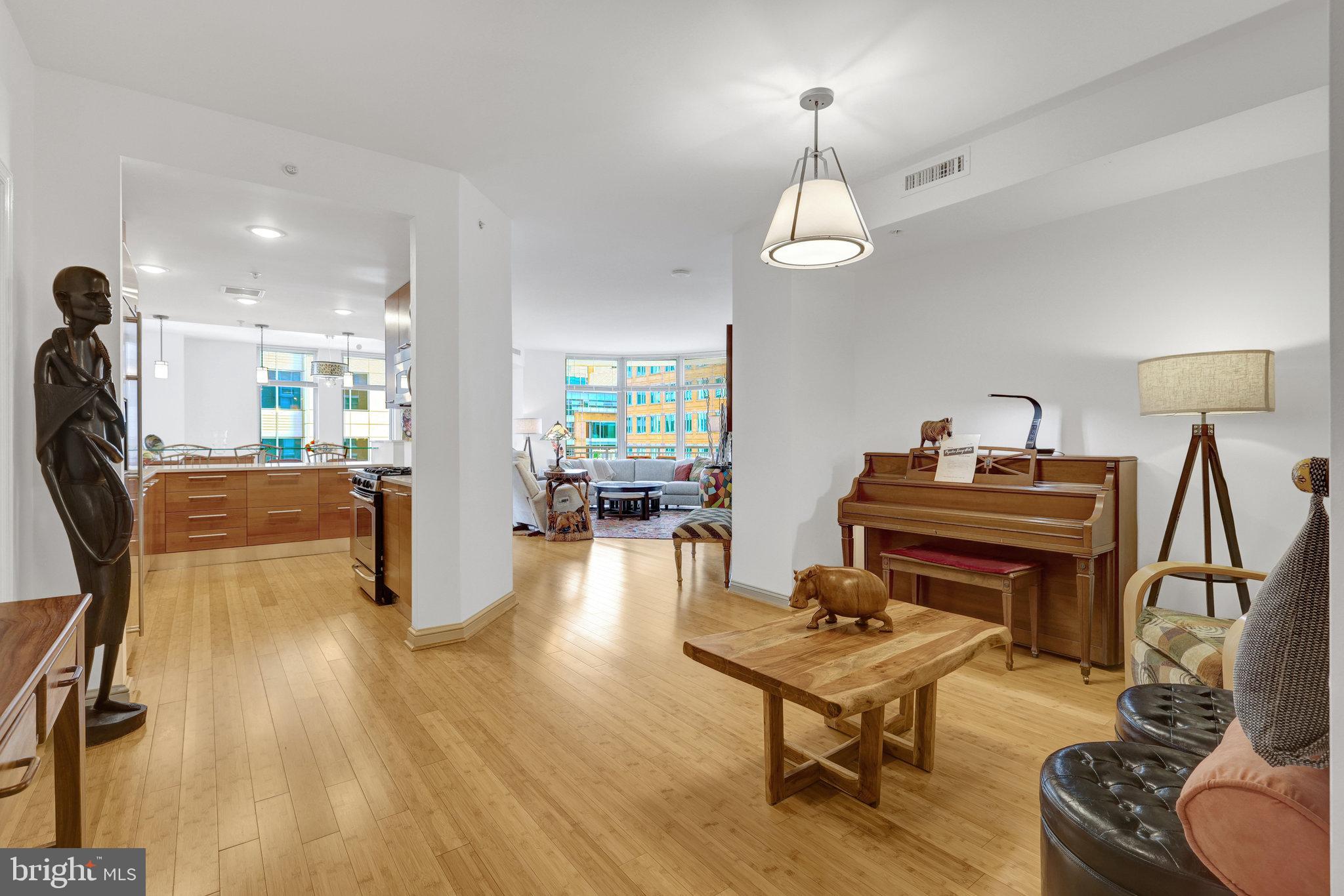 11990 Market Street, Unit 603 Reston, VA 20190 - Photo 5 of 81 Gallery Image 5
