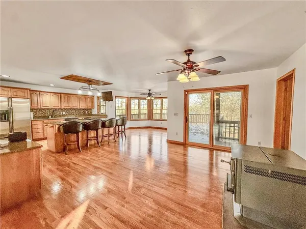 $670,000 | 406 21000 Road, Cherryvale, KS 67335