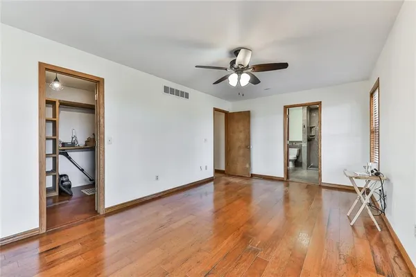 $670,000 | 406 21000 Road, Cherryvale, KS 67335