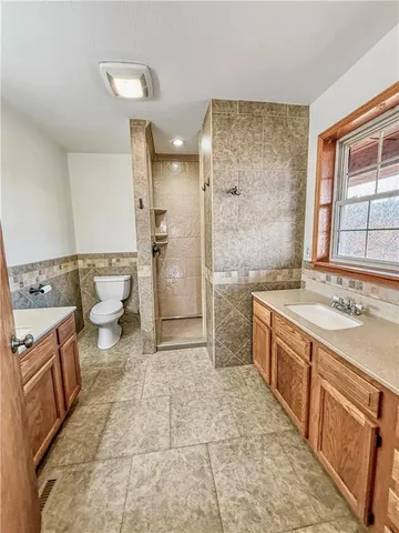 $885,000 | 406 21000 Road, Unit A, Cherryvale, KS 67335