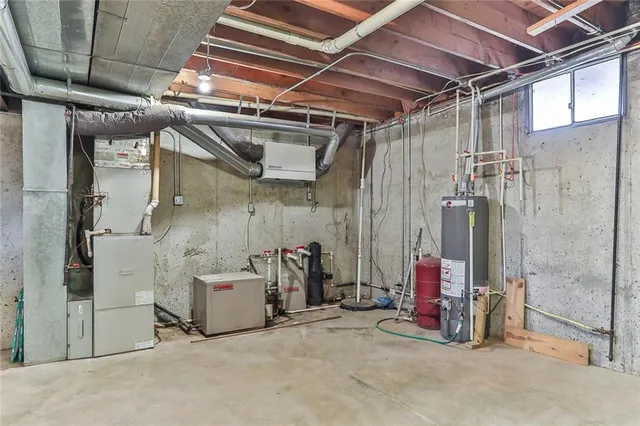 $885,000 | 406 21000 Road, Unit A, Cherryvale, KS 67335