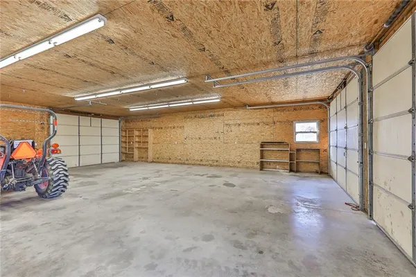 $670,000 | 406 21000 Road, Cherryvale, KS 67335