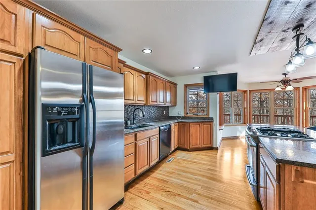 $885,000 | 406 21000 Road, Unit A, Cherryvale, KS 67335