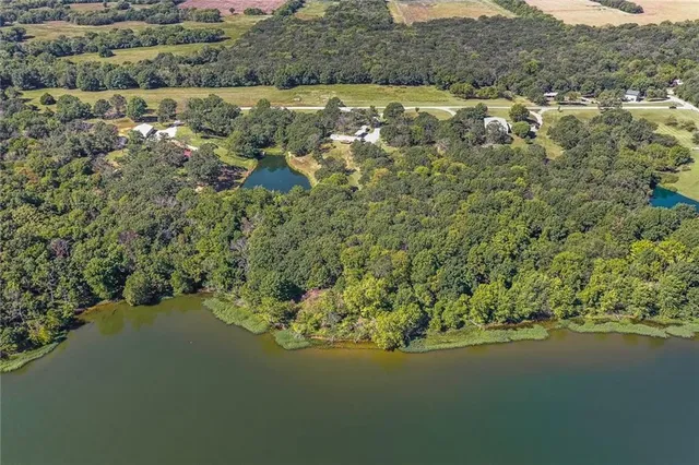 $885,000 | 406 21000 Road, Unit A, Cherryvale, KS 67335