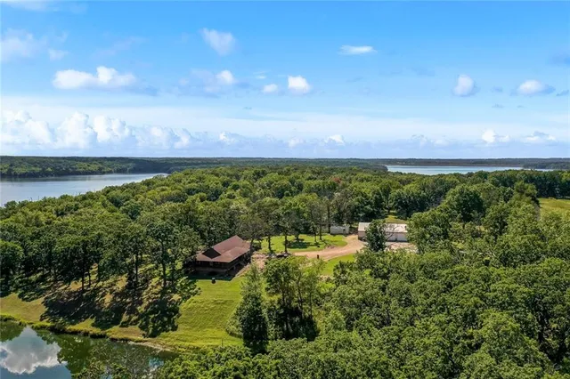 $885,000 | 406 21000 Road, Unit A, Cherryvale, KS 67335