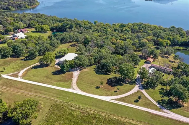 $885,000 | 406 21000 Road, Unit A, Cherryvale, KS 67335