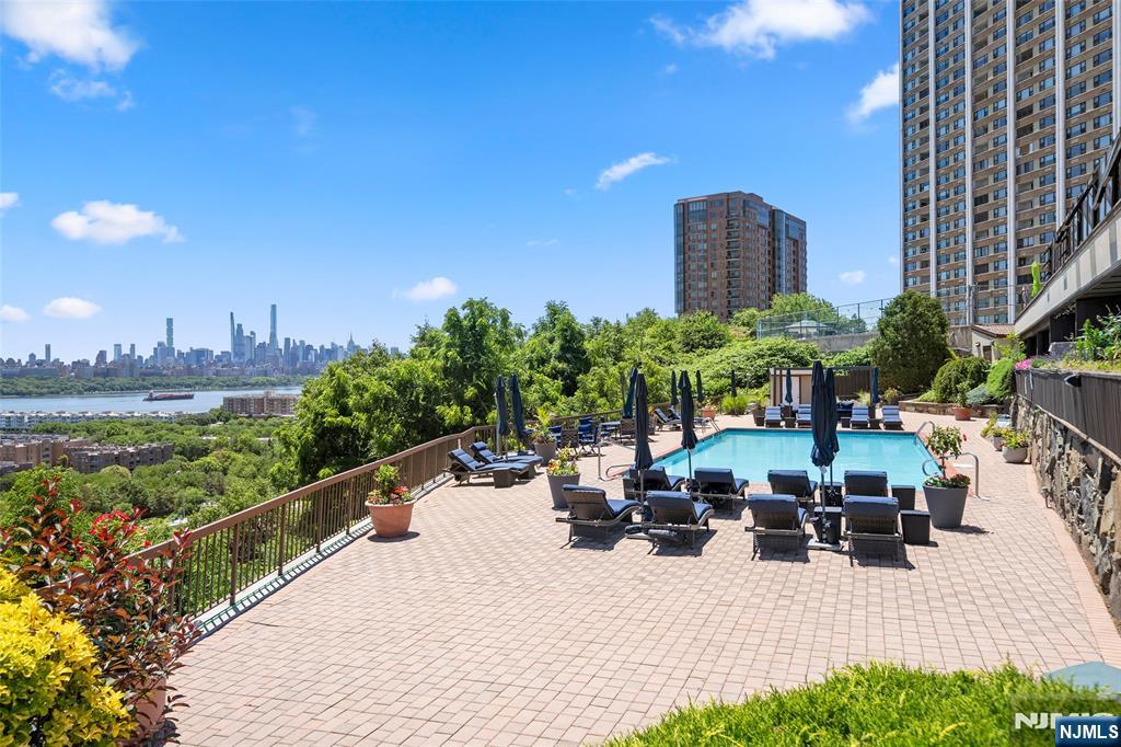 300 Gorge Road, Unit 62 Cliffside Park, NJ 07010 - Photo 26 of 31