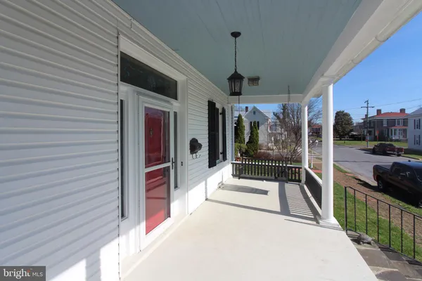 $550,000 | 316 South Muhlenberg Street, Woodstock, VA 22664