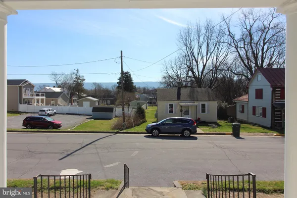 $550,000 | 316 South Muhlenberg Street, Woodstock, VA 22664