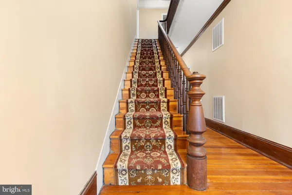 $550,000 | 316 South Muhlenberg Street, Woodstock, VA 22664