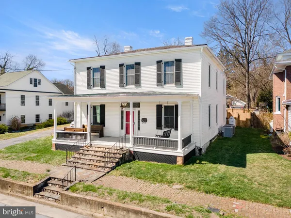 $550,000 | 316 South Muhlenberg Street, Woodstock, VA 22664