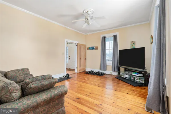 $550,000 | 316 South Muhlenberg Street, Woodstock, VA 22664