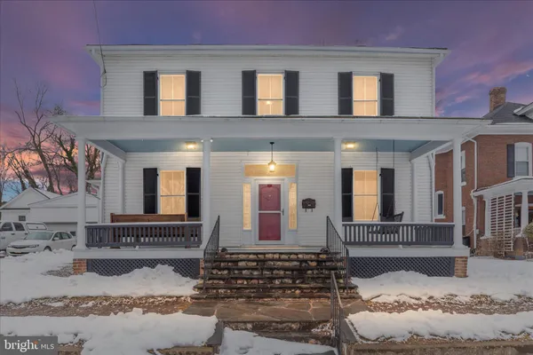 $550,000 | 316 South Muhlenberg Street, Woodstock, VA 22664