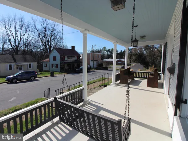 $550,000 | 316 South Muhlenberg Street, Woodstock, VA 22664