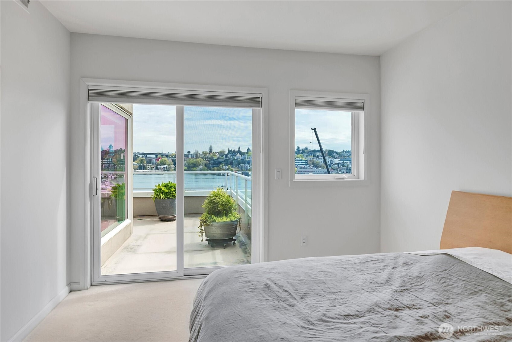 3300 Meridian Avenue North, Unit 409 Seattle, WA 98103 - Photo 17 of 38