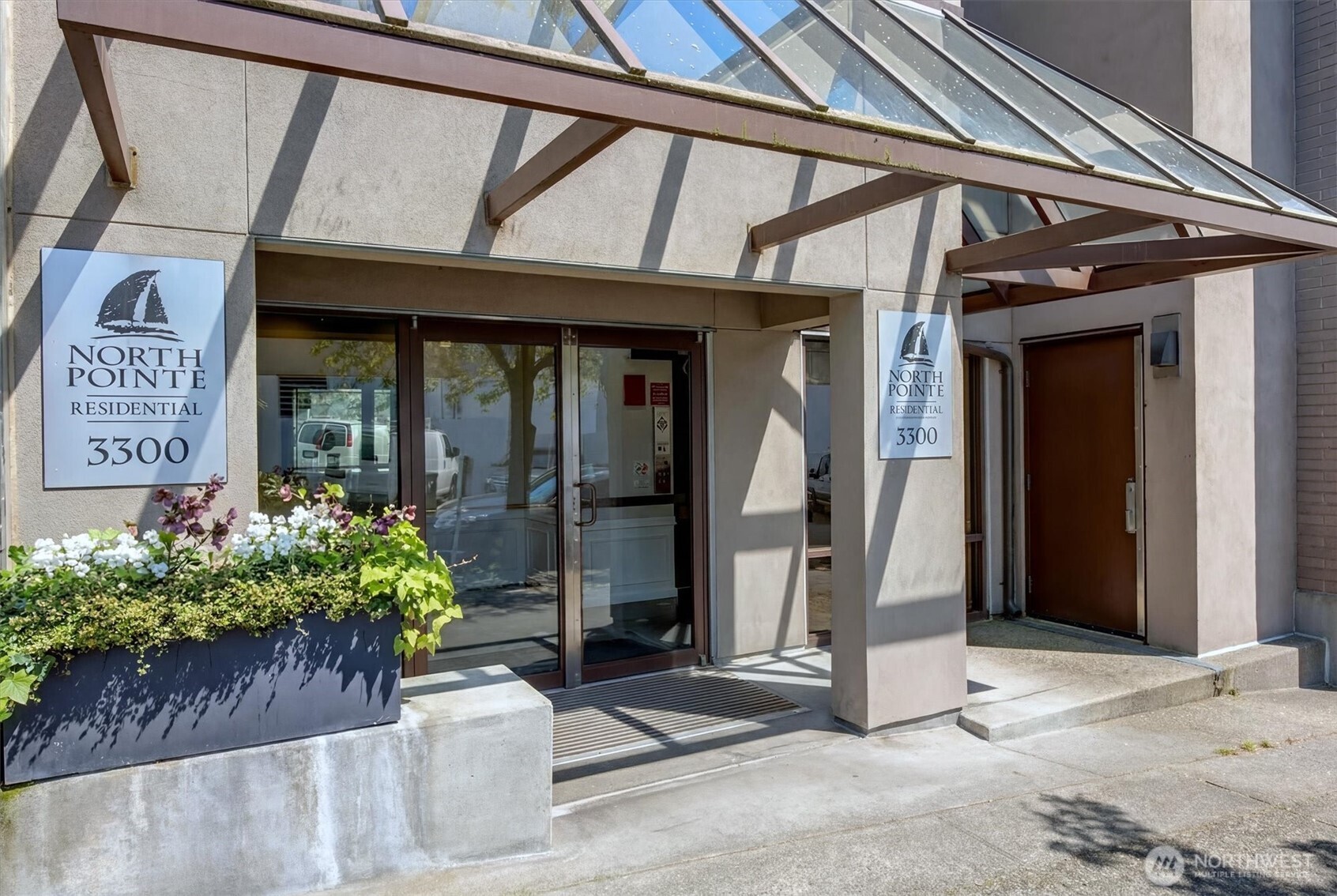 3300 Meridian Avenue North, Unit 409 Seattle, WA 98103 - Photo 26 of 38