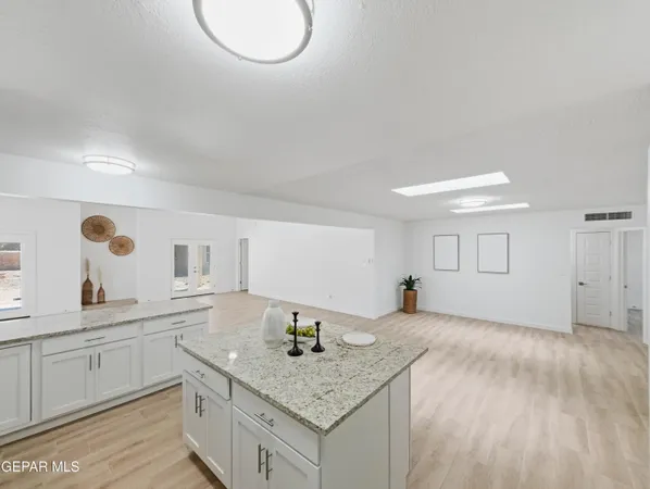 $435,000 | 670 Bluff Canyon Circle, El Paso, TX 79912
