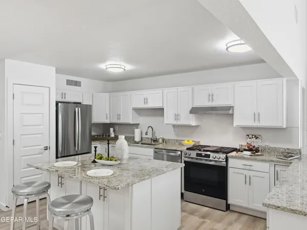 $435,000 | 670 Bluff Canyon Circle, El Paso, TX 79912