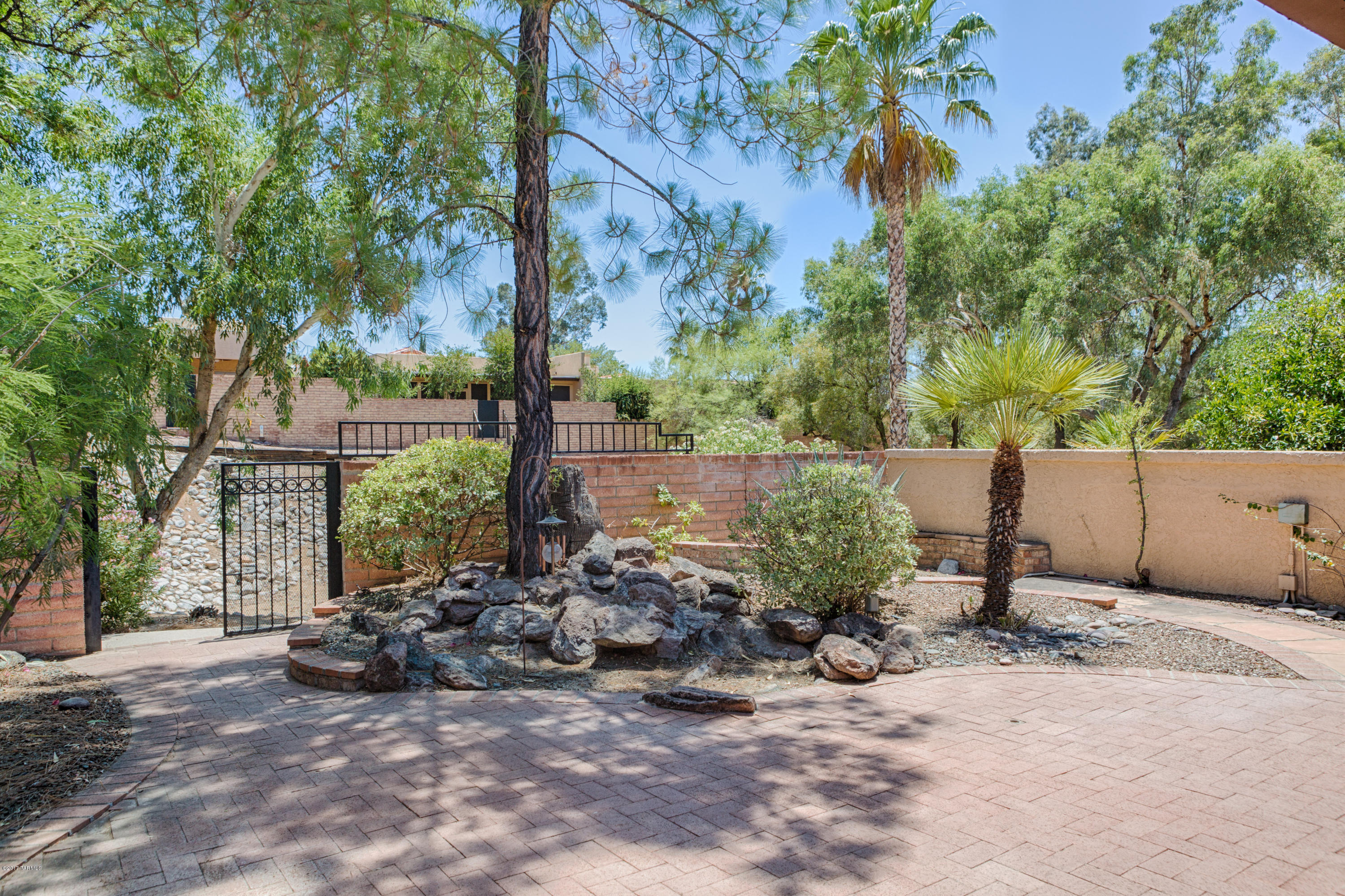 40 East Inverness Place Oro Valley, AZ 85737 - Photo 29 of 34