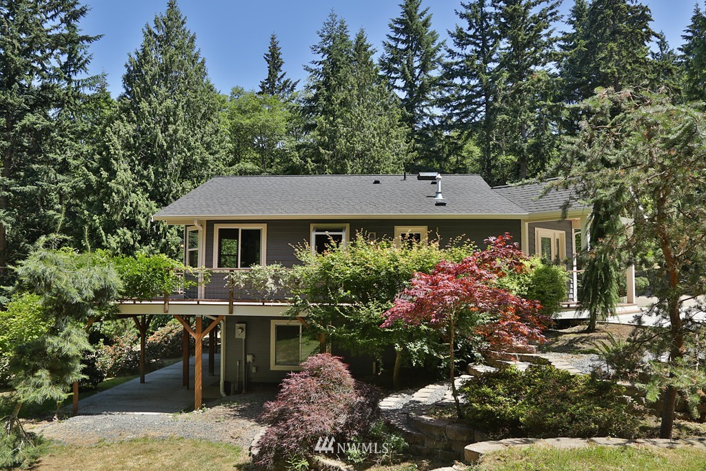 6210 Windfall Road Clinton, WA 98236 - Photo 1 of 25 Gallery Image 1