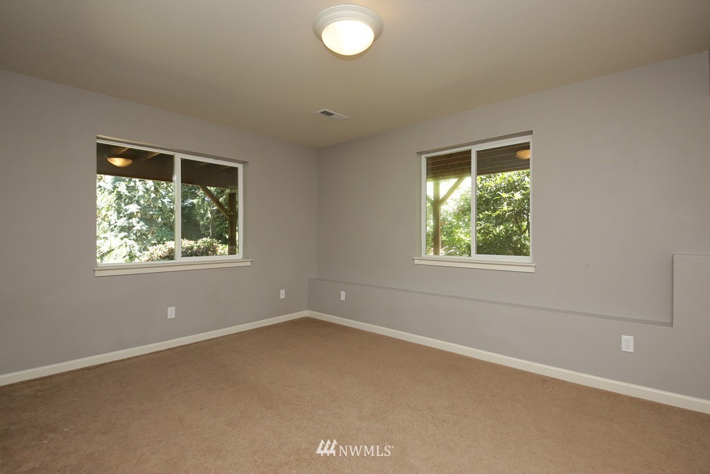 6210 Windfall Road Clinton, WA 98236 - Photo 12 of 25 Gallery Image 12